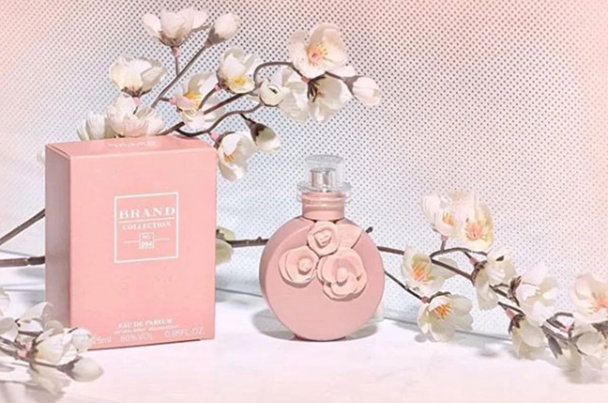 ادکلن زنانه ولنتینو پودری