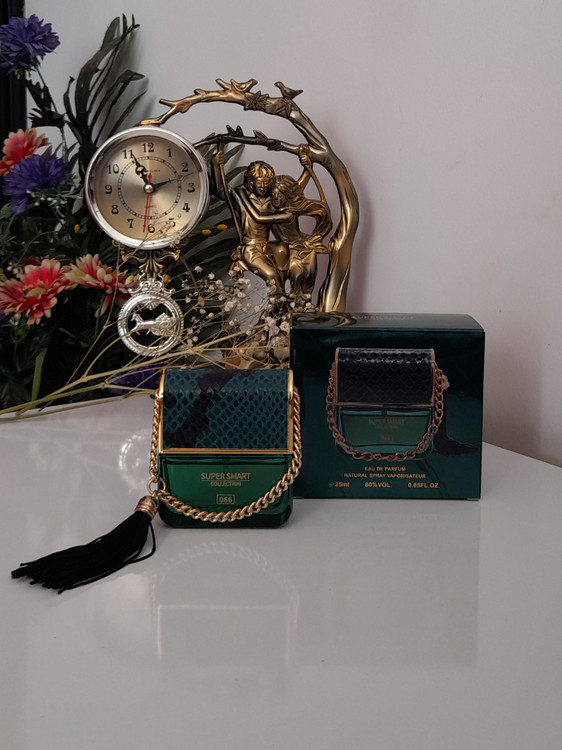 ادکلن زنانه مارک جاکوبز دکادنس برند سوپراسمارت