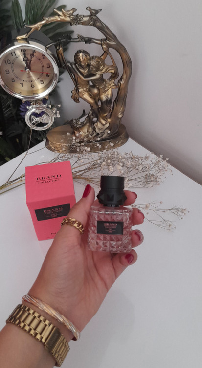 ادکلن زنانه والنتینو دونا بورن این روما برند کالکشن