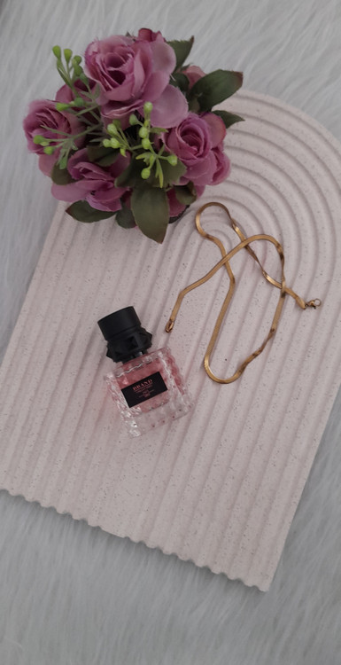 ادکلن زنانه ولنتینو دونا بورن این روما حجم ۲۵میل