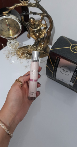 ادکلن زنانه ساگا صورتی حجم ۲۰میل