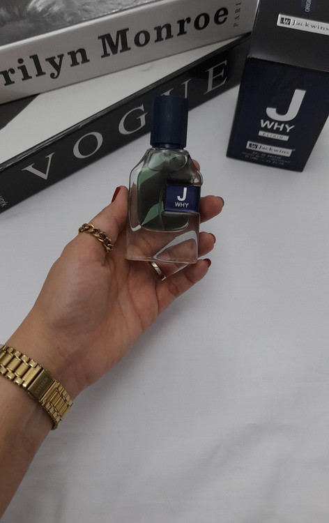 ادکلن مردانه وای حجم ۳۰میل